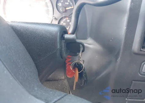 2005 Chevrolet Express из США, поврежденный, VIN 1GNFG15T751169844